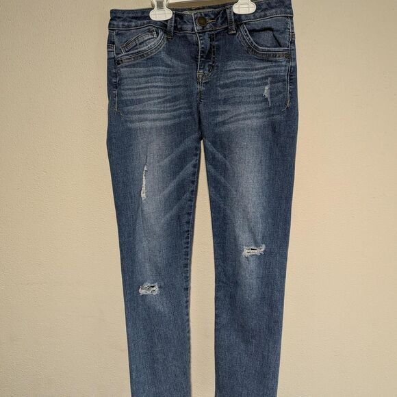 Wit&Wisdom Women's 0P Blue Jeans with distressed hem & distressed detailing EUC - Picture 1 of 7